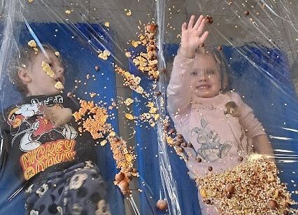 Grafika 18: Zajęcia sensoryczne Podróż przez emocje