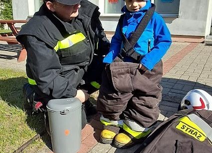 Grafika 1: Wizyta strażaków  z OSP Wrzeście