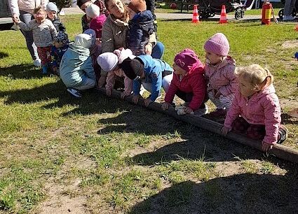 Grafika 20: Wizyta strażaków  z OSP Wrzeście