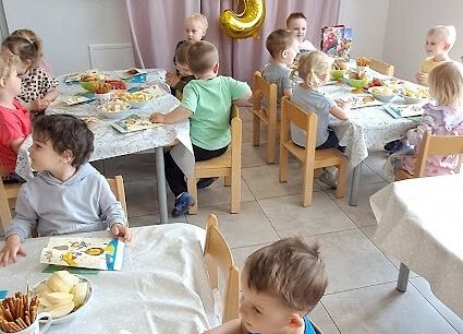 Grafika 3: 3 urodzinki Hubercika