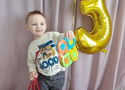 Grafika 9: 3 urodzinki Hubercika