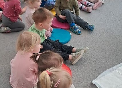 Grafika 1: Spotkanie z jaszczurką Agatą