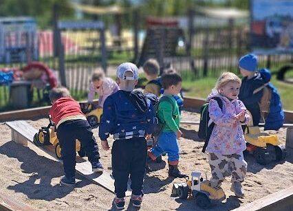 Grafika 32: Wycieczka na Farmę Alexa