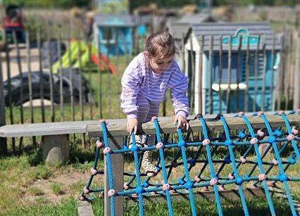 Grafika 33: Wycieczka na Farmę Alexa