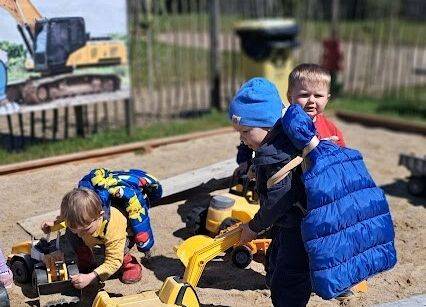 Grafika 35: Wycieczka na Farmę Alexa