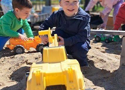 Grafika 38: Wycieczka na Farmę Alexa