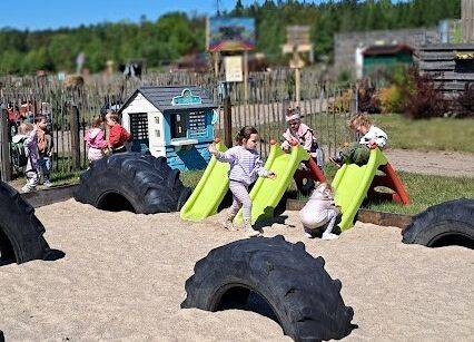 Grafika 41: Wycieczka na Farmę Alexa