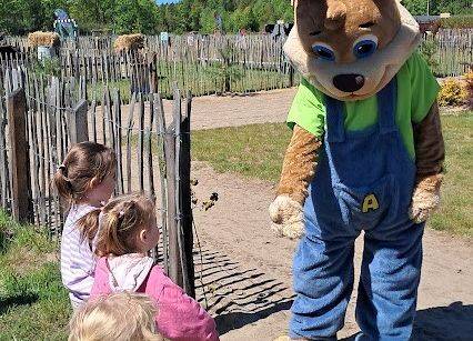 Grafika 42: Wycieczka na Farmę Alexa