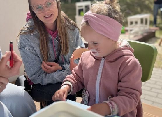 Grafika 75: Festyn Rodzinny w ogrodzie żłobkowym