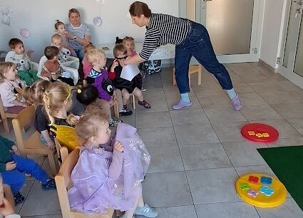 Grafika 3: Zajęcia dodatkowe teatralne pt ,,Taniec na łące''