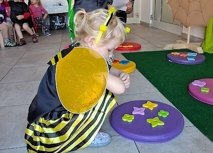 Grafika 5: Zajęcia dodatkowe teatralne pt ,,Taniec na łące''