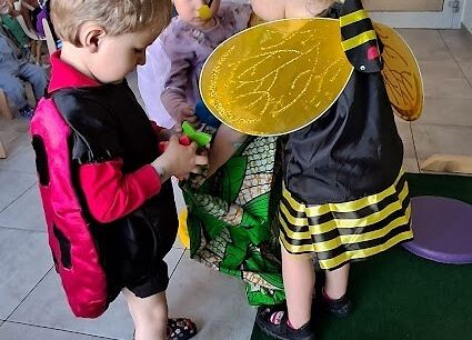 Grafika 7: Zajęcia dodatkowe teatralne pt ,,Taniec na łące''