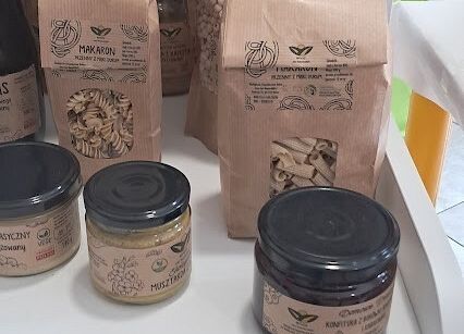 Grafika 8: Spotkanie z Panią Karoliną Bursa zajmującą się produkcją zdrowej żywności ,,ENCO''