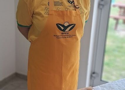 Grafika 17: Spotkanie z Panią Karoliną Bursa zajmującą się produkcją zdrowej żywności ,,ENCO''