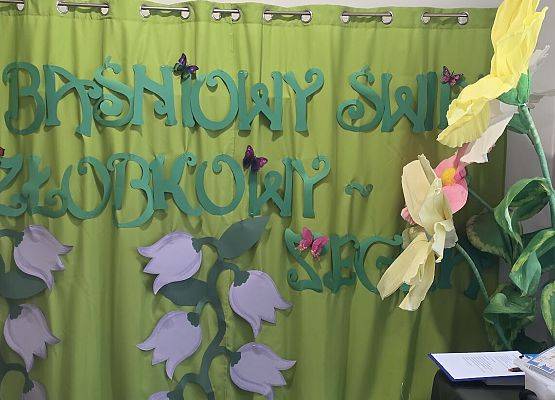 Grafika 2: Uroczyste zakończenie roku  Absolwentów Gminnego Żłobka w Charbrowie w roku szkolnym 2024/2025