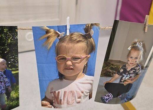 Grafika 8: Uroczyste zakończenie roku  Absolwentów Gminnego Żłobka w Charbrowie w roku szkolnym 2024/2025