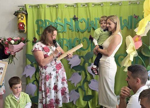 Grafika 34: Uroczyste zakończenie roku  Absolwentów Gminnego Żłobka w Charbrowie w roku szkolnym 2024/2025