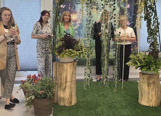 Grafika 36: Uroczyste zakończenie roku  Absolwentów Gminnego Żłobka w Charbrowie w roku szkolnym 2024/2025