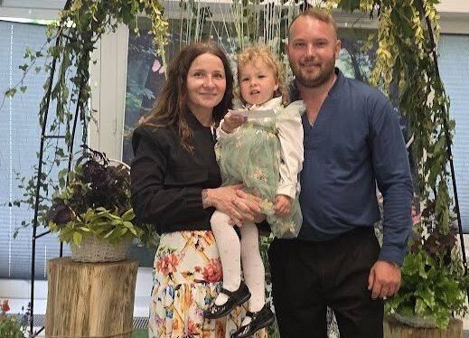 Grafika 47: Uroczyste zakończenie roku  Absolwentów Gminnego Żłobka w Charbrowie w roku szkolnym 2024/2025