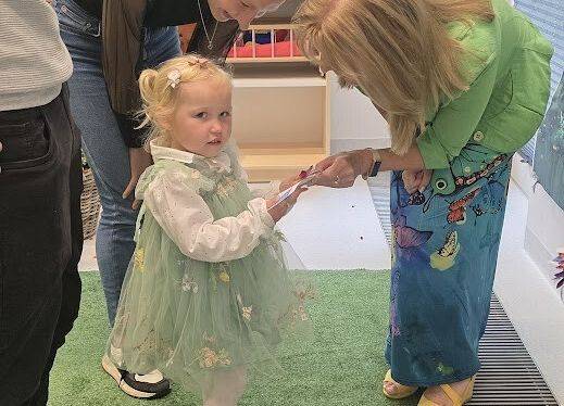 Grafika 53: Uroczyste zakończenie roku  Absolwentów Gminnego Żłobka w Charbrowie w roku szkolnym 2024/2025