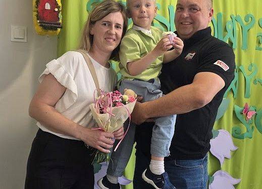 Grafika 64: Uroczyste zakończenie roku  Absolwentów Gminnego Żłobka w Charbrowie w roku szkolnym 2024/2025