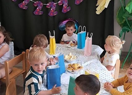 Grafika 6: Drugie urodzinki Olusia