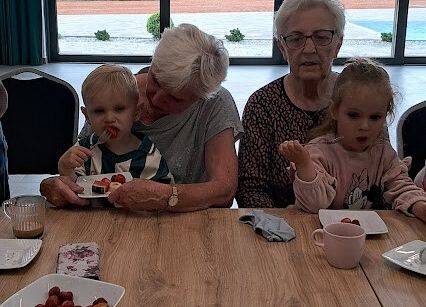 Grafika 27: Spotkanie z Seniorami pod nazwą "Z muzyką ludową nam do twarzy"