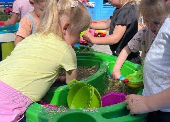 Grafika 6: Lato w żłobku