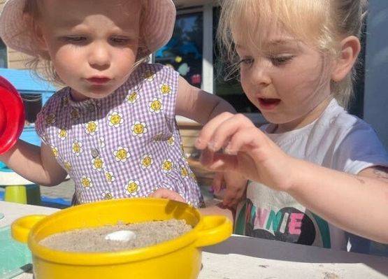 Grafika 21: Lato w żłobku