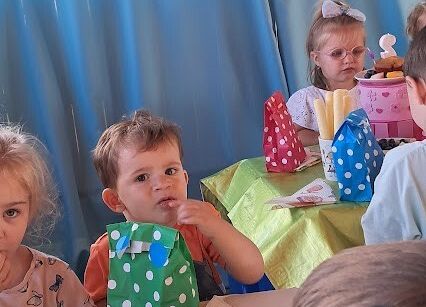 Grafika 7: Drugie urodzinki Lei