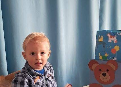 Grafika 1: 2 urodzinki Piotrusia