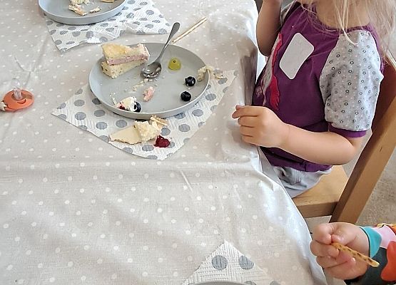 Grafika 9: 3 urodzinki Hubercika