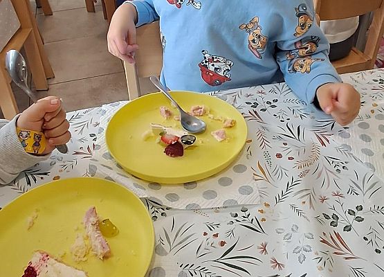 Grafika 10: 3 urodzinki Hubercika