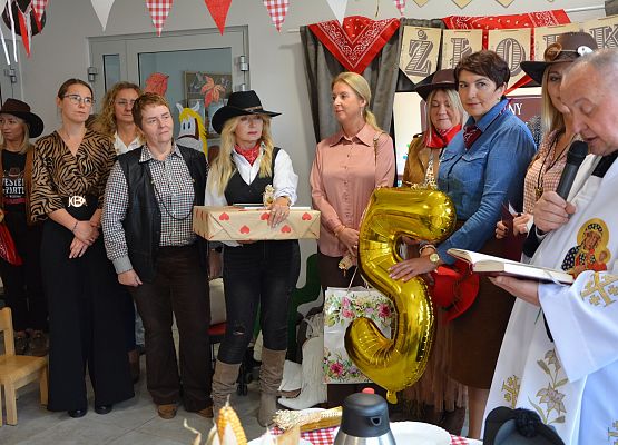 Grafika 11: Jubileusz 5 urodzin Gminnego Żłobka w Charbrowie