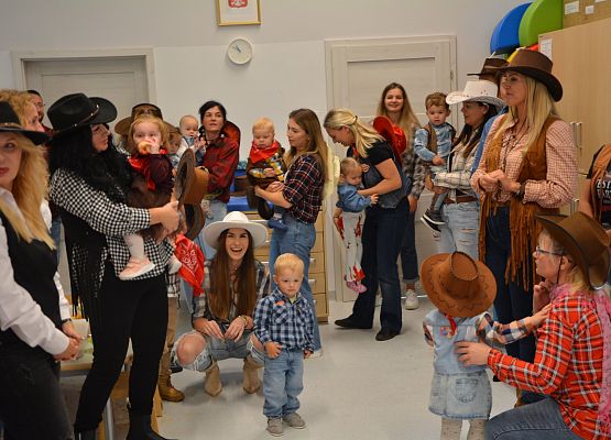 Grafika 100: Jubileusz 5 urodzin Gminnego Żłobka w Charbrowie