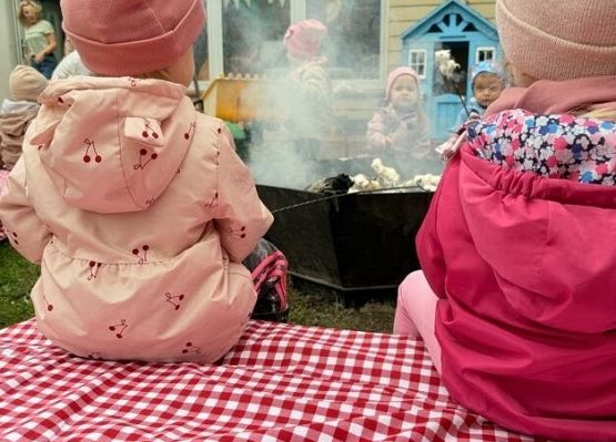 Grafika 16: ,,Wykopki''