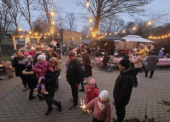 Grafika 13: Jarmark Bożonarodzeniowy