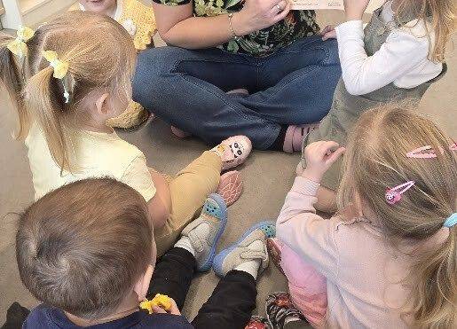 Grafika 1: Dzień Kubusia Puchatka