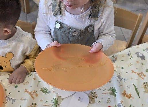 Grafika 10: Dzień Kubusia Puchatka