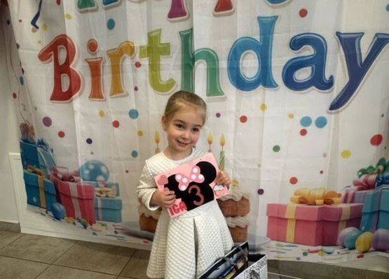 Grafika 11: Trzecie urodzinki Igi