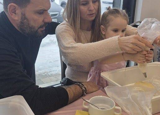 Grafika 2: Słodko z Babcią i Dziadkiem