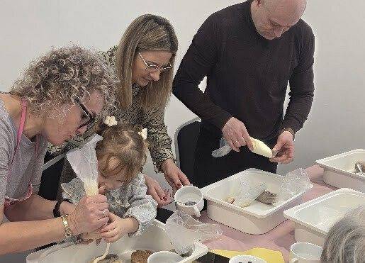 Grafika 5: Słodko z Babcią i Dziadkiem