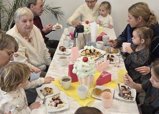 Grafika 18: Słodko z Babcią i Dziadkiem