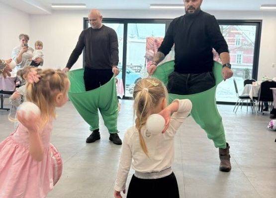 Grafika 54: Słodko z Babcią i Dziadkiem