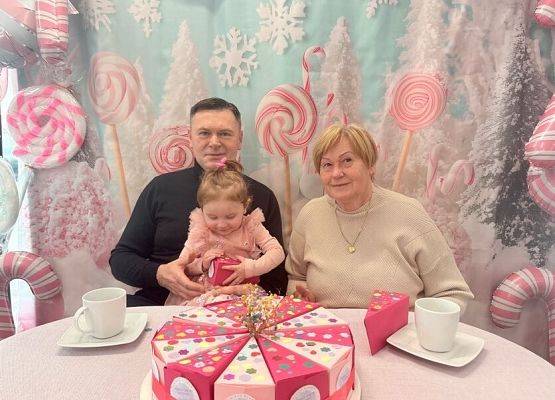 Grafika 69: Słodko z Babcią i Dziadkiem