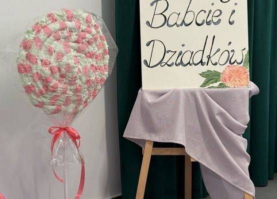 Grafika 71: Słodko z Babcią i Dziadkiem