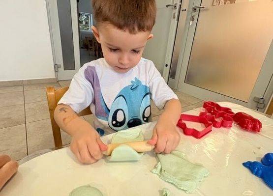 Grafika 8: Ciastolina