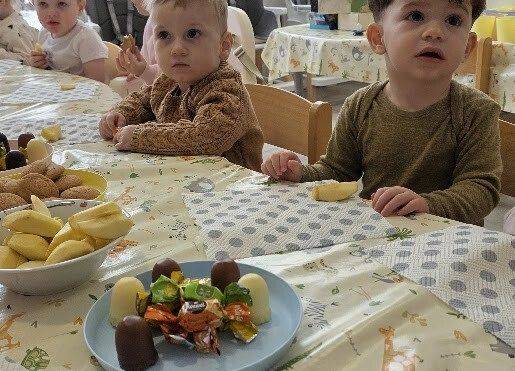 Grafika 10: 3 urodzinki Felicji