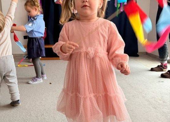 Grafika 19: Bal karnawałowy