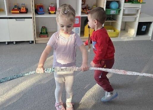 Grafika 2: Kolorowy karnawał